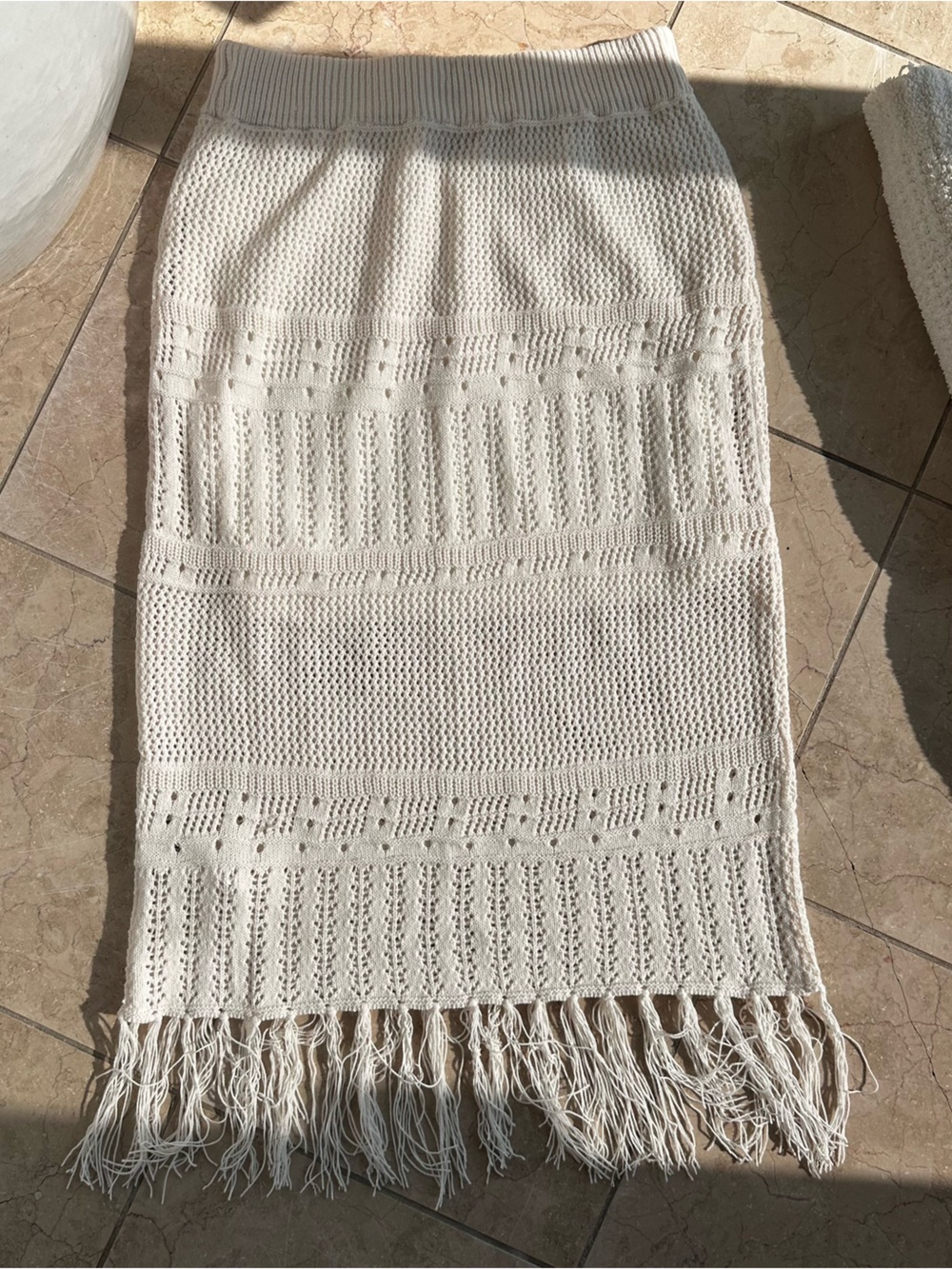 SHEIN Cream Crochet Fringe Throw